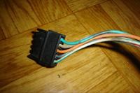 Uniwersalny siłownik centralnego zamka