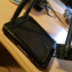 Chłodzenie wodne Enermax, płyta główna MS-7360, procesor - wysokie temp., wyłączanie komputera