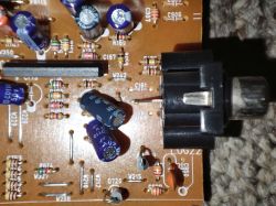 Wieża LG FFH-5670AD - Wpięcie się za przedwzmacniaczem gramofonu.