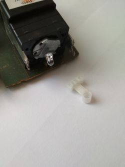 Naprawa pod¶wietlenia pokrętła w amplitunerach Sony STR-DB Naprawa pod¶wietlenia pokrętła w amplitunerach Sony STR-DB
