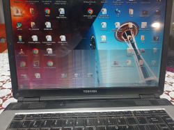 Laptop satellite l300 matryca? - Matryca wyświetla obraz jak na zdj,gdy podłącze inny monitor dziala