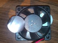 SUNON KDE1205PHV3 - Jak nasmarować wentylator bez gumowej zaślepki?