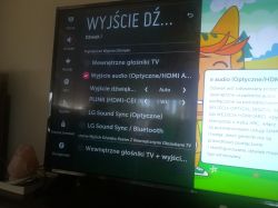 Jak podłączyć amplituner JVC-5042 do TV LG? Brak dźwięku przez kabel optyczny.