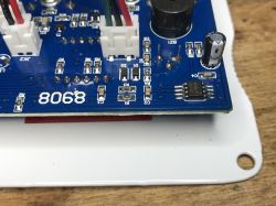 Budżetowa stacja lutownicza JCD 8908 2 in 1 (groty + hot air) za 200 zł, wylut VGA HDMI itd