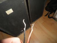 Połączenie kabli 2 głośników Philips z wieży z mini jack pod laptopa