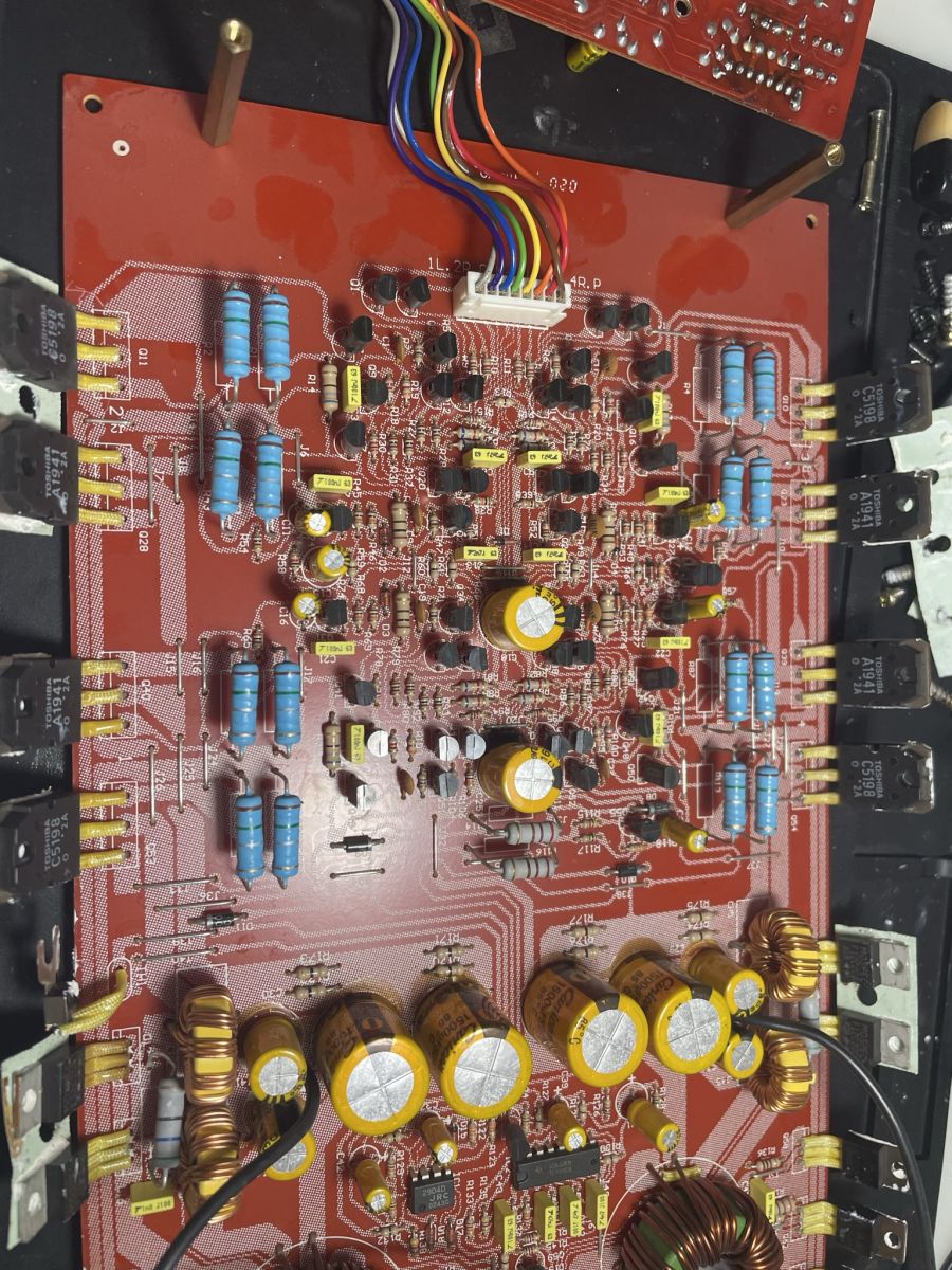 PYLE QA4400II zamilkł, wszystkie kanały brak sygnału.