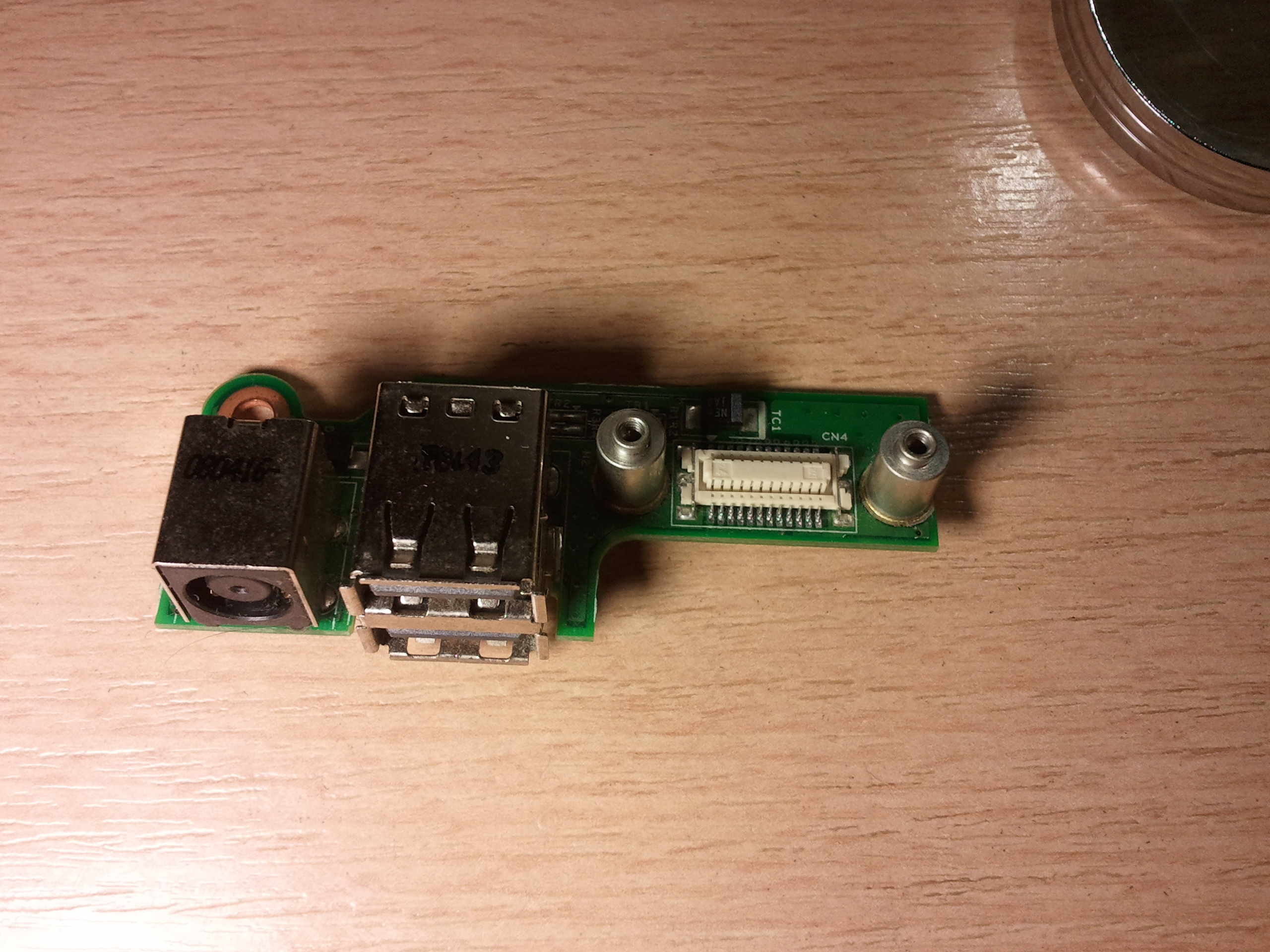 Dell 1525 w BIOSie (AC Adapter = Unknown Device Installed)