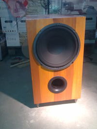 Subwoofer aktywny + kolumny kina domowego Jamo+STX Subwoofer aktywny + kolumny kina domowego Jamo+STX