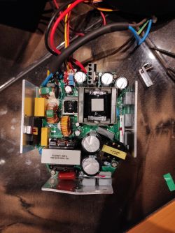 Schemat zasilacza i napięcia wyjściowe do lampy GODOX LED SL-200W II - uszkodzenie