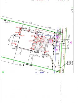 Plan architektoniczny z pomiarami i oznaczeniami.