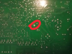 Siemens SN636X03ME/24 Zmywarka - martwy wyświetlacz mimo zasilania, zwarcie 0,4 Ω na płytce?