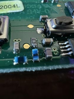 Alfa Romeo giulietta 2011 - Urwała się cewka smd w kluczyku