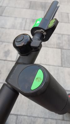 Hulajnoga elektryczna SN1.0BLK - szarpie, nie osiąga maksymalnej prędkości