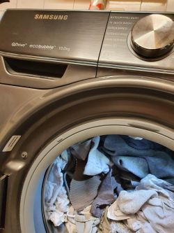 Bosch Condenser Tumble Dryer: Comparing WTW85460PL Heat Pump Model and Conventional Options