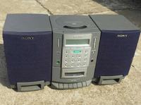 Głośniki Sony z napisem Megabass - Jak znaleźć model wieży?