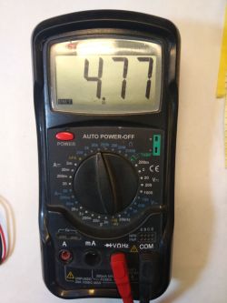 Bardzo tani Mini Multimetr DT83B - Test / Recenzja / Opis Bardzo tani Mini Multimetr DT83B - Test / Recenzja / Opis