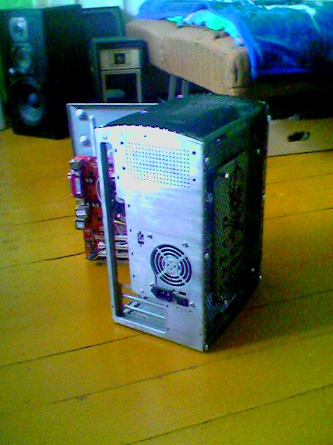 Extra Modding obudowy antycznego PC Compaq