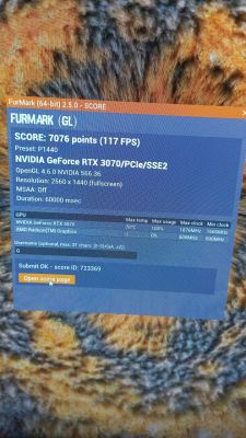 Zrzut ekranu z wynikami testu FurMark dla karty NVIDIA GeForce RTX 3070.