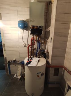 Dual-function ovens, e.g. Termet ecocondens, reduced temperature setting