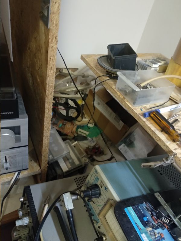 Anonimowe elektro-chomiki + konkurs(-y)