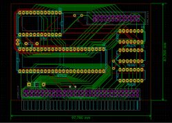 Widok projektu dwuwarstwowej płytki PCB z rozmieszczonymi pinami, ścieżkami i otworami montażowymi oraz oznaczeniami komponentów, takimi jak 74LS02, 74LS74, 74LS30 i złącze COBRA.