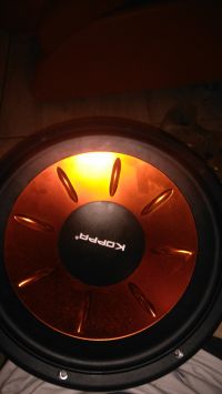 Głośnik niskotonowy - Jak podłączyć ten głośnik