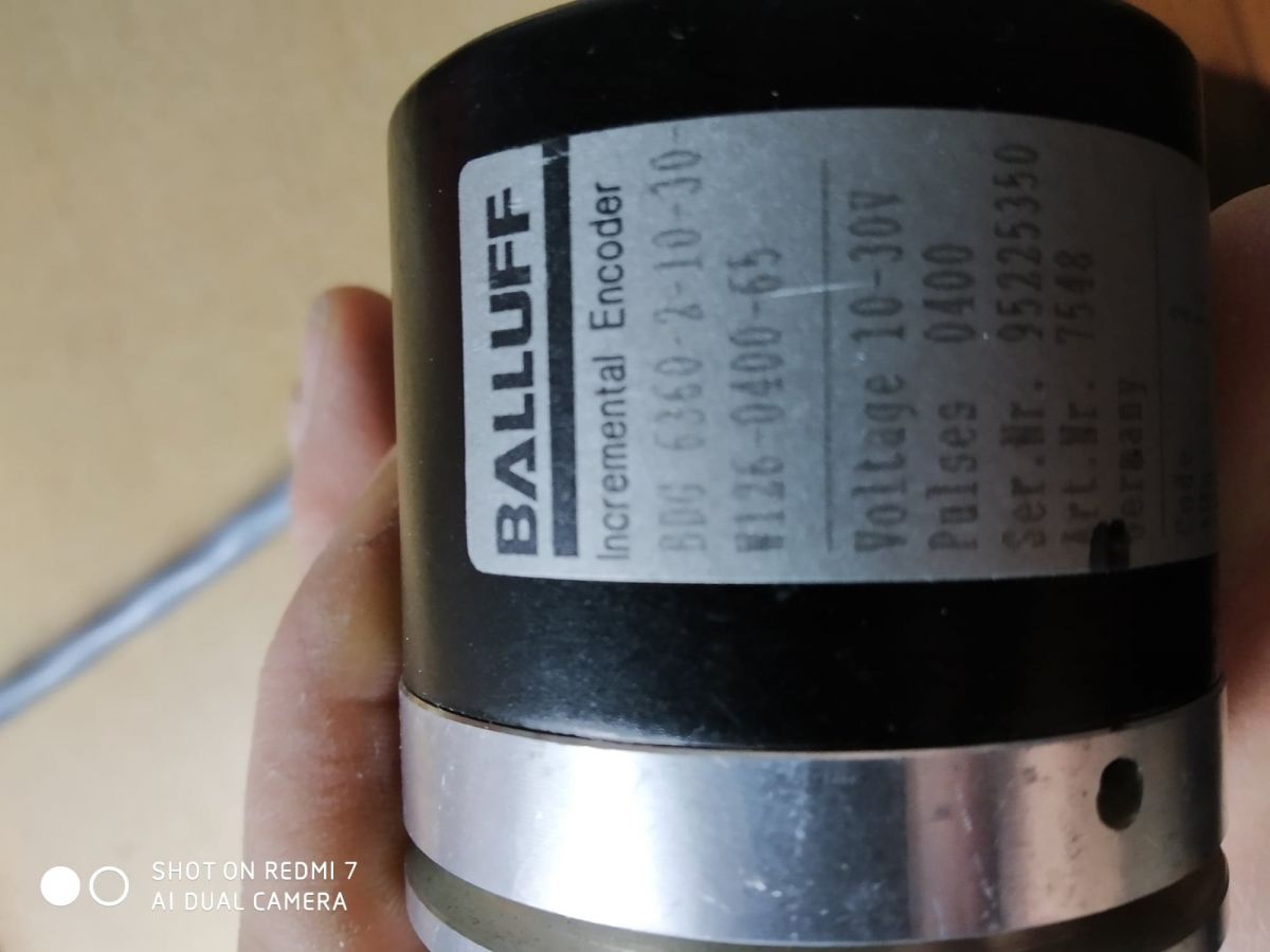 Enkoder inkrementalny Balluff BDG 6360-2-10-30-W126-0400-65