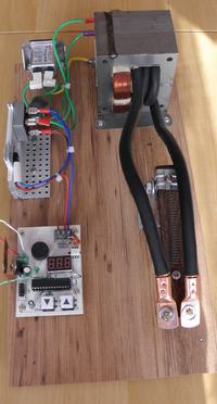 Zgrzewarka sterowana poprzez uC Atmega8 Zgrzewarka sterowana poprzez uC Atmega8