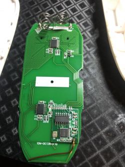 Pilot dotykowy Mi-Light - Coraz mniej łapał dotyk, teraz wcale