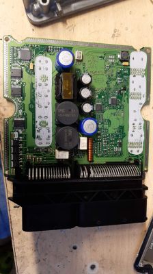 Rozpiska pinów PCB EDC17CP20 VW Transporter – zwarcie na zasilaniu ECU pomiędzy pinami 1,2,3 a 4,5,6 Rozpiska pinów PCB EDC17CP20 VW Transporter – zwarcie na zasilaniu ECU pomiędzy pinami 1,2,3 a 4,5,6