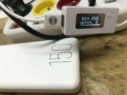 Will Nano Banana generate an electronic diagram or infographic? Comparison of the two models