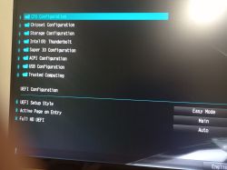 Ekran BIOS z zaznaczoną opcją konfiguracji CPU w trybie UEFI