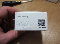 Smart Gateway Packaging Smart Gateway packaging with technical information.