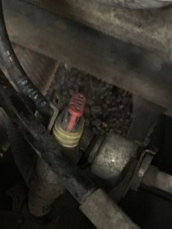 Fiat Punto II fl - Identyfikacja luźnej kostki elektrycznej w silniku