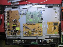 Telewizor FUNAI LC5-D32BB/1 - nie chce się włączyć
