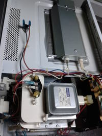 Mikrofalówka Whirlpool MWD302 nie grzeje Mikrofalówka Whirlpool MWD302 nie grzeje