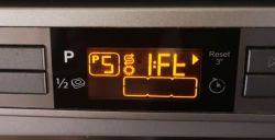 Beko DSFN 6620 X - po włączeniu widnieje komunikat 1:FŁ