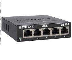 Pięcioportowy switch Ethernet NETGEAR GS305 z metalową obudową