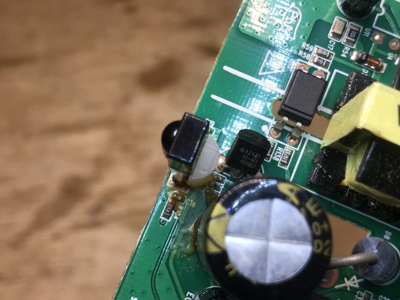 Close-up of power supply components on TE 1050 HD tuner PCB