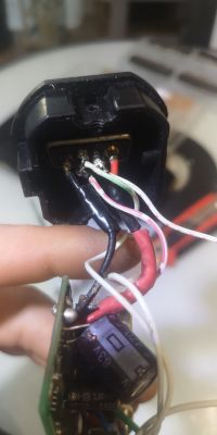 Hulajnoga Blaupunkt ESC910 nie reaguje na uruchomienie - uszkodzona wtyczka naprawiona