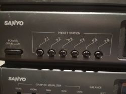Wnętrze starej wieży Sanyo DC-X300 Wnętrze starej wieży Sanyo DC-X300