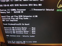 Procomp B785 - stary BX440 do mocnego liftingu. Windows 98 SE.