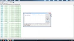 Okno programu DMDE skanującego 240 GB dysk SSD podłączony przez USB, z widocznymi błędami CRC.