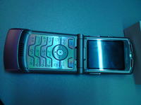 Gdzie jest wejście na karte Sim??? Motorola