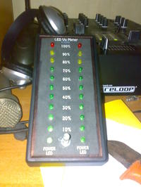 Stereo LED Vu-Meter na LM 3915 Stereo LED Vu-Meter na LM 3915