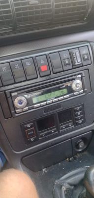 Wyszukiwanie kanałów w radiu Blaupunkt - problem z przyciskiem wyszukiwania