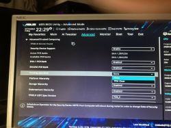 Zrzut ekranu przedstawiający UEFI BIOS Utility w trybie zaawansowanym na komputerze.