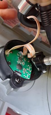 Uszkodzony wyświetlacz w kompresorze Black&Decker Airstation: Gdzie kupić? Używanie bez niego