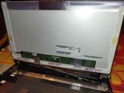 Lenovo G70-80: Upgrad matrycy LED z B173RW01 V1 (1600x900px) na B173HW02 V1 (1920x1080px)
