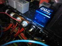 VW Passat 2000 ATJ PD 3B - Czy brak przekaźnika III wycieraczek to problem?